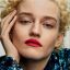 Julia Garner icon 64x64