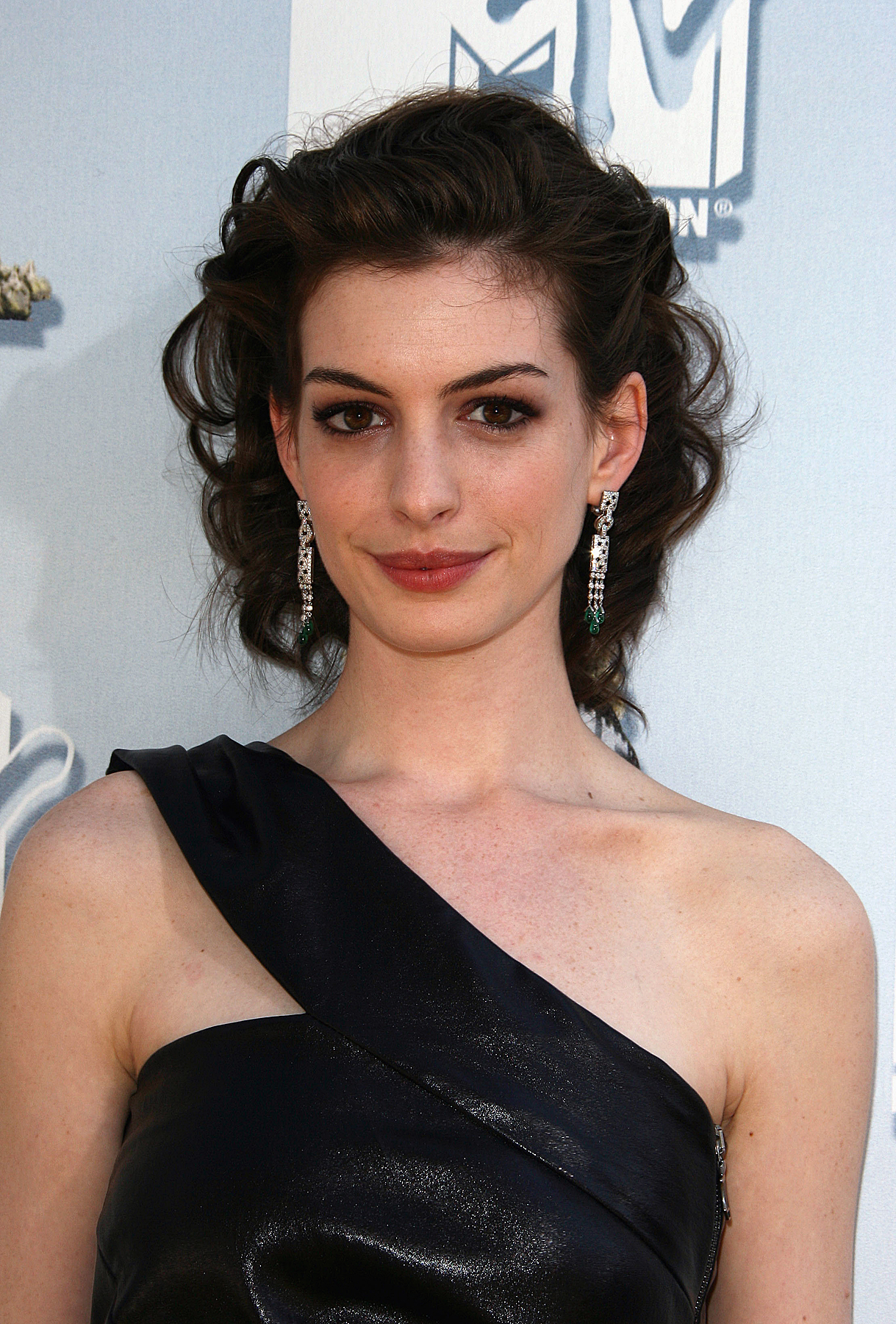 Anne Hathaway Fake