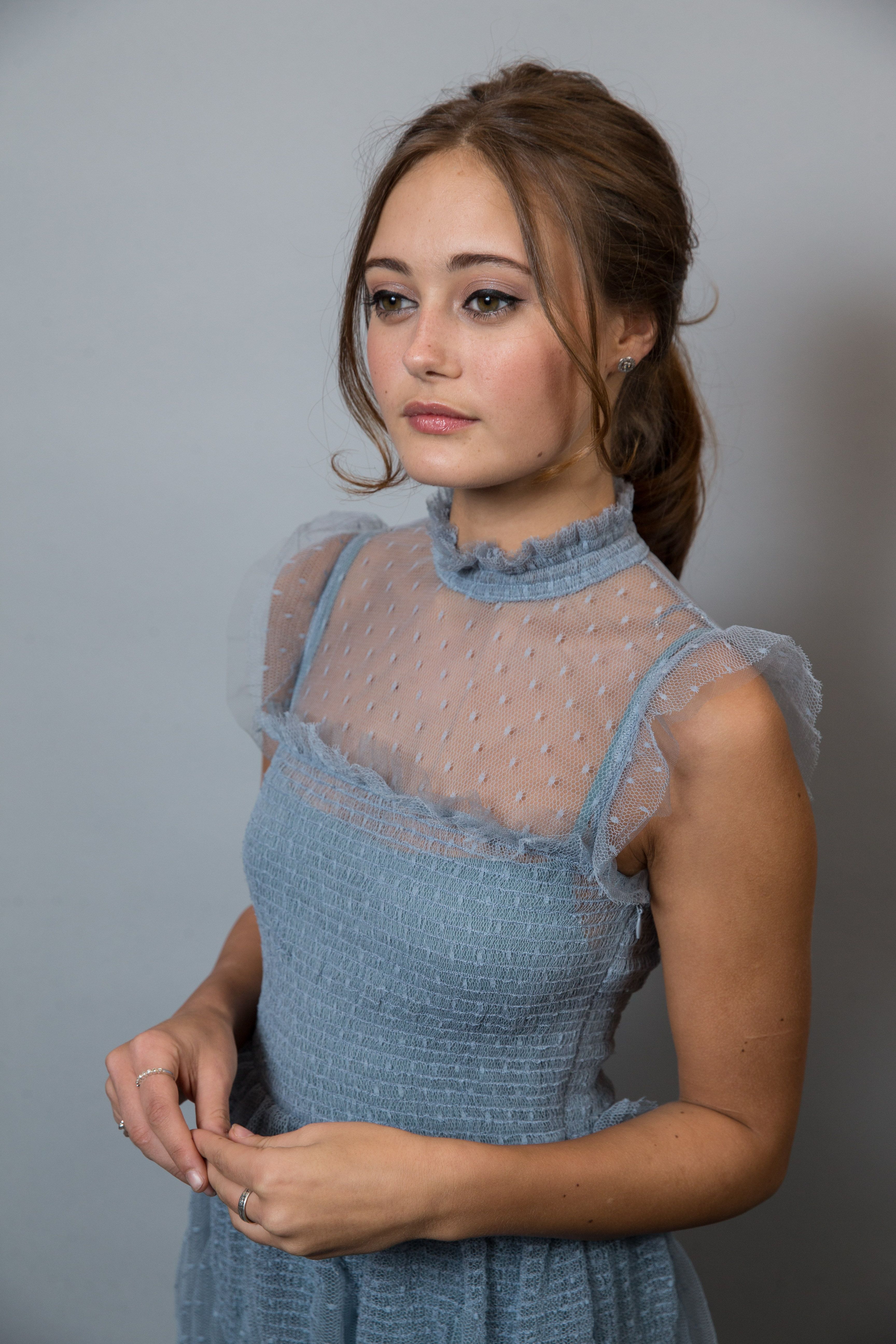 Ella Purnell Images