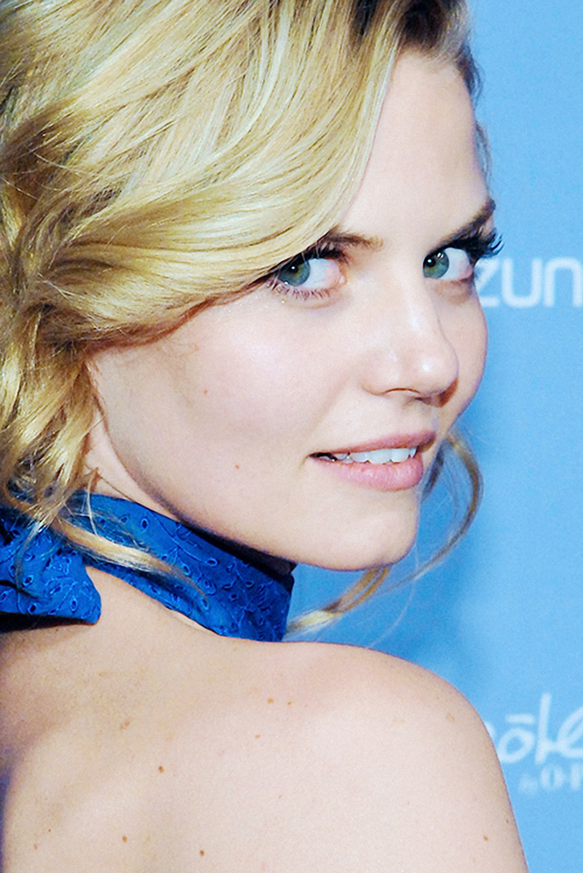 Jennifer Morrison Fakes