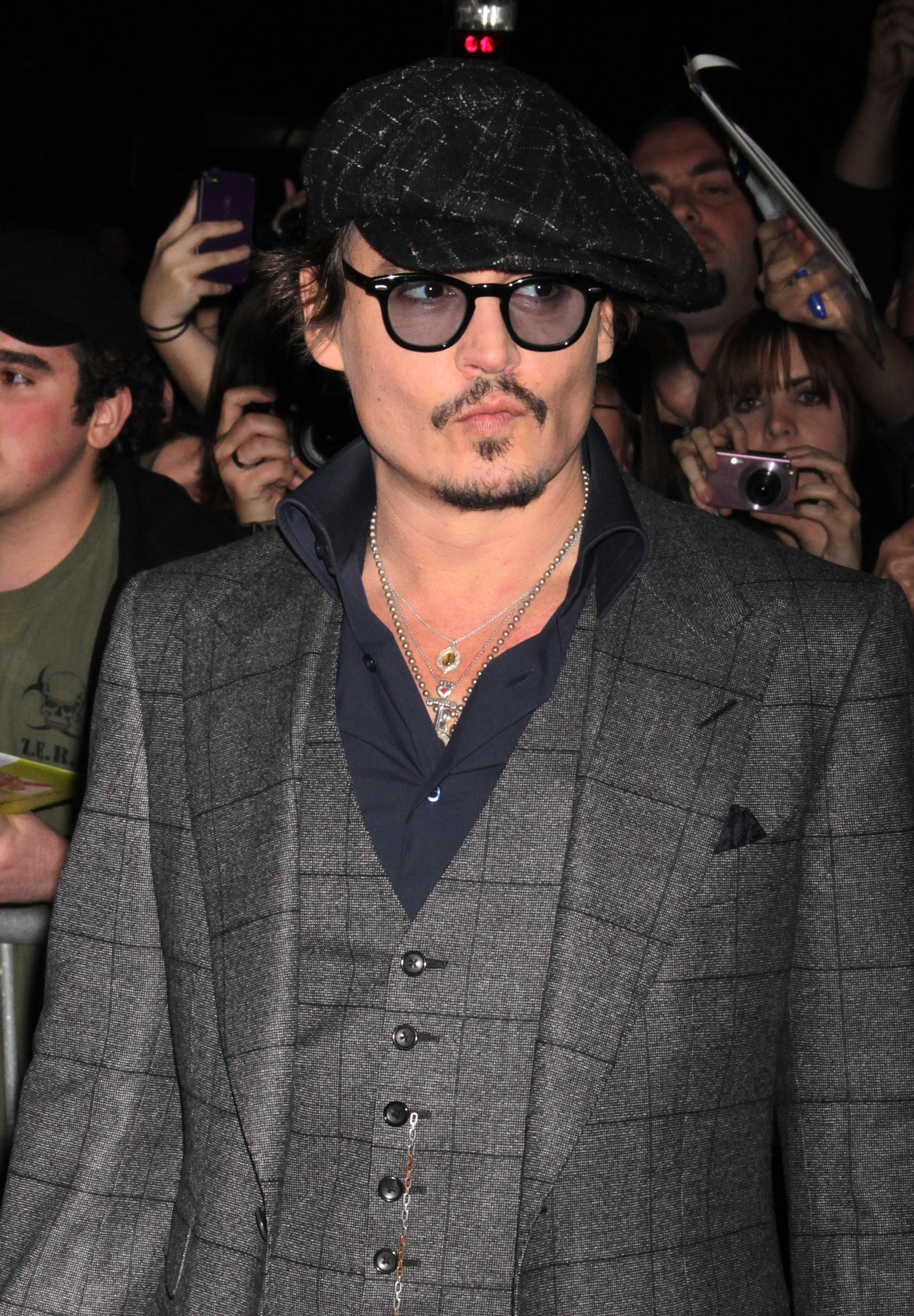 There are 837 more pics in the <b>Johnny</b> <b>Depp</b> photo gallery. 