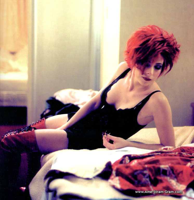 Mylene Farmer Nu