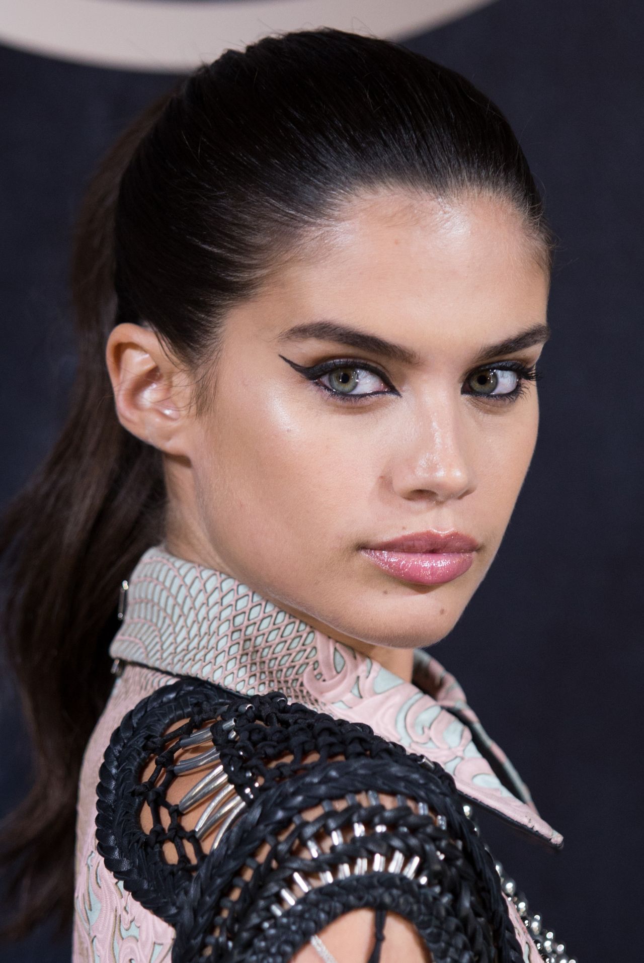 Sara Sampaio photo 1463 of 3059 pics, wallpaper - photo #966877 ...