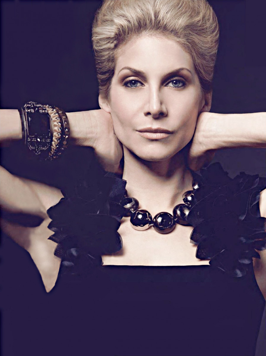 Elizabeth Mitchell: pic #330026