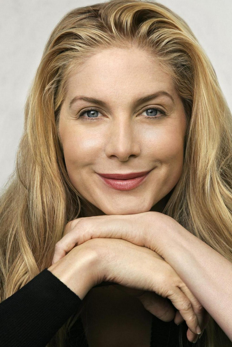 Elizabeth Mitchell: pic #320166