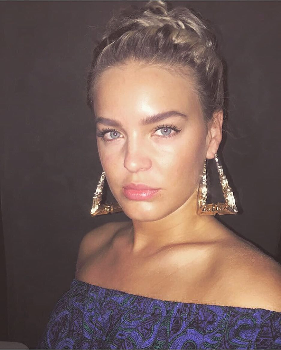 Anne-Marie: pic #1108159