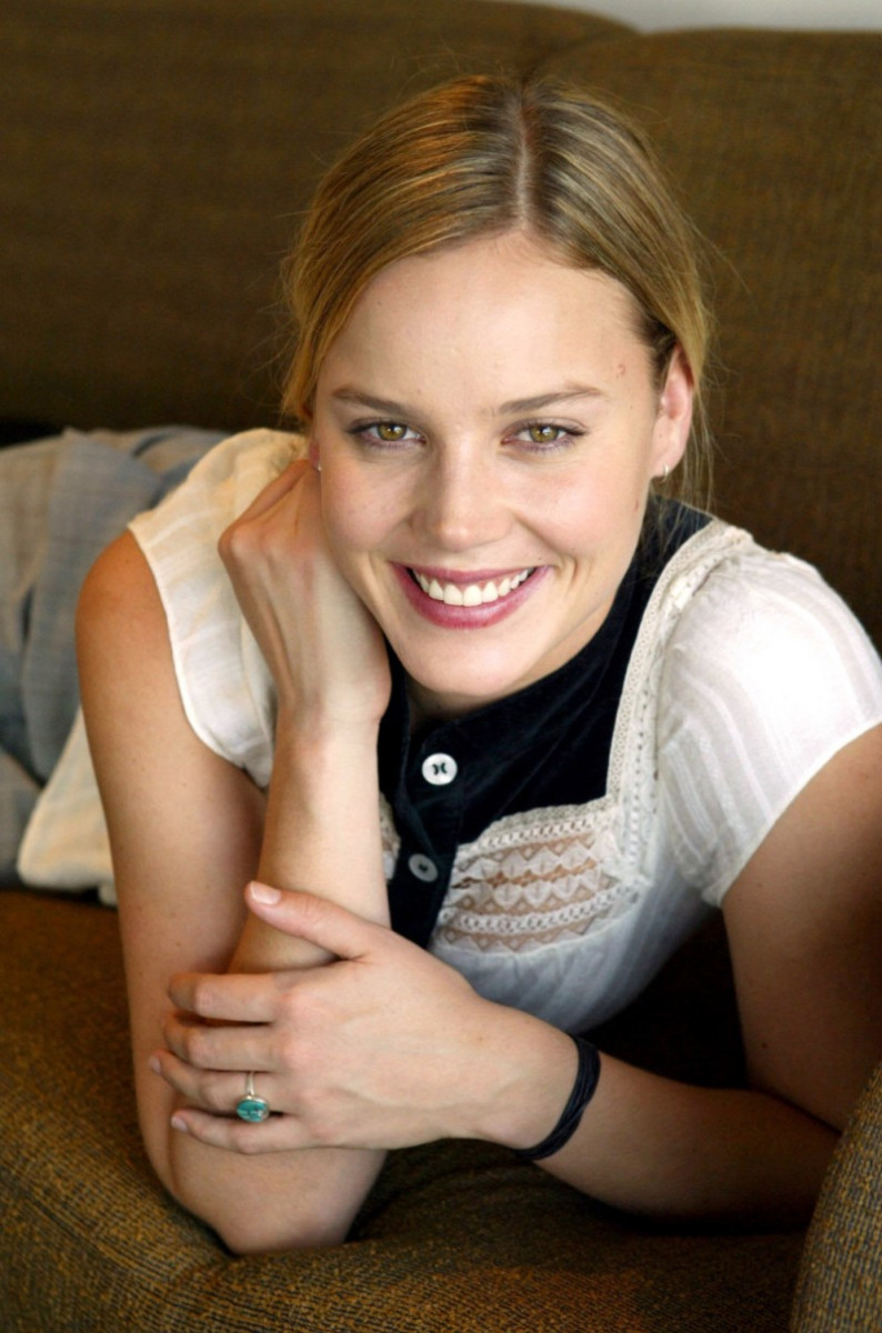 Abbie Cornish  (Australia) 3-37-gthumb-gwdata1200-ghdata1200-gfitdatamax