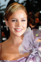 photo 8 in Abbie Cornish gallery [id322478] 2011-01-04