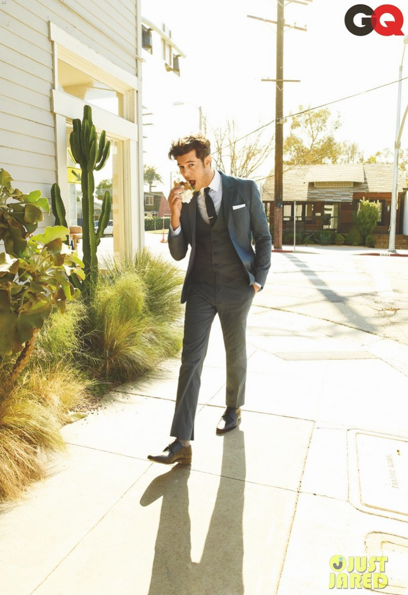 Adam Brody: pic #713348