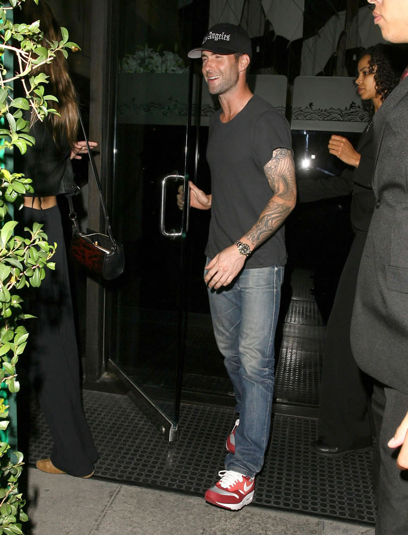 Adam Levine: pic #638192