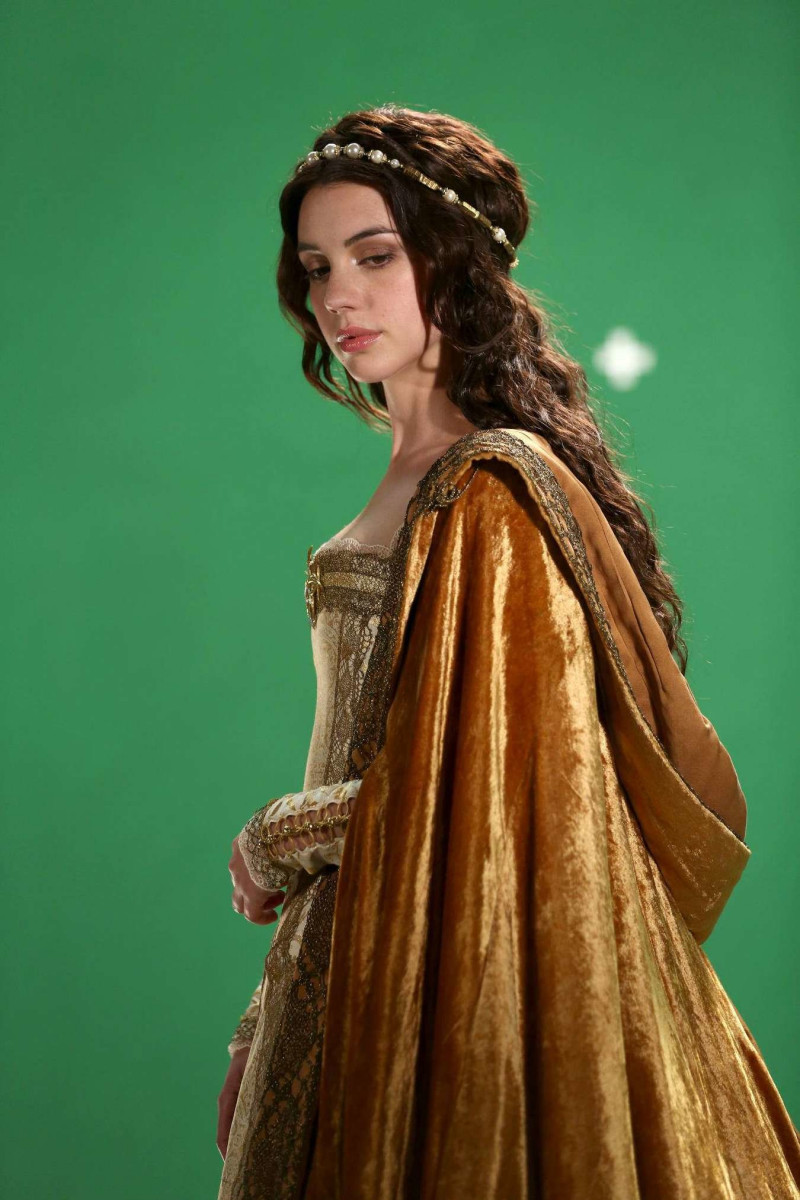 Adelaide Kane: pic #669552