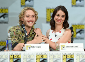 Adelaide Kane photo #