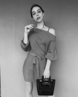 Adelaide Kane photo #