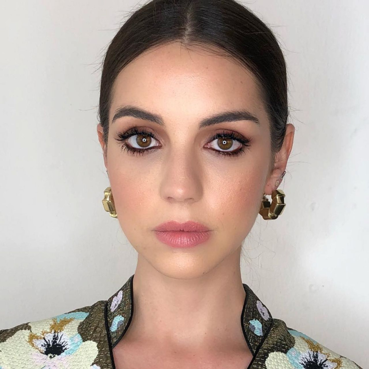 Adelaide Kane: pic #1092985