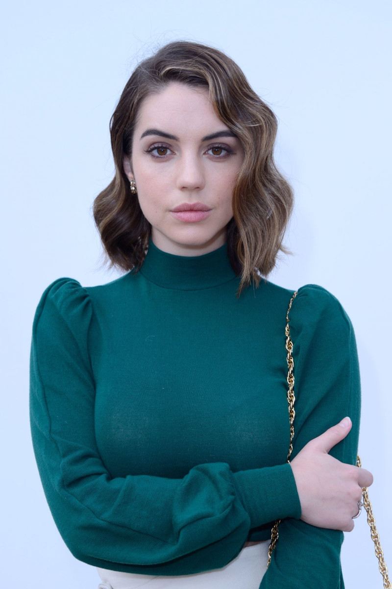 Adelaide Kane: pic #1018390