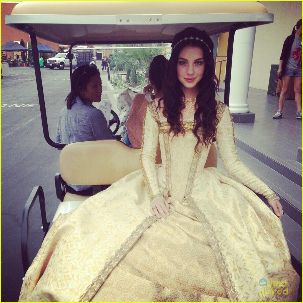 Adelaide Kane: pic #663495