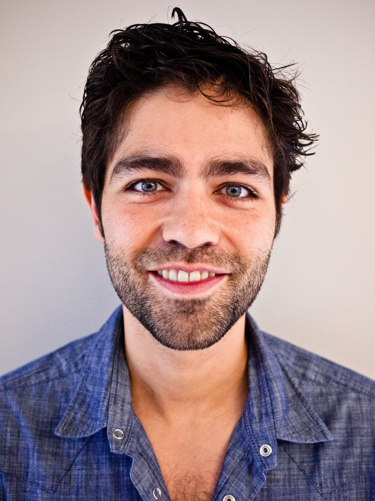 Adrian Grenier: pic #329332