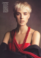 Agyness Deyn photo #