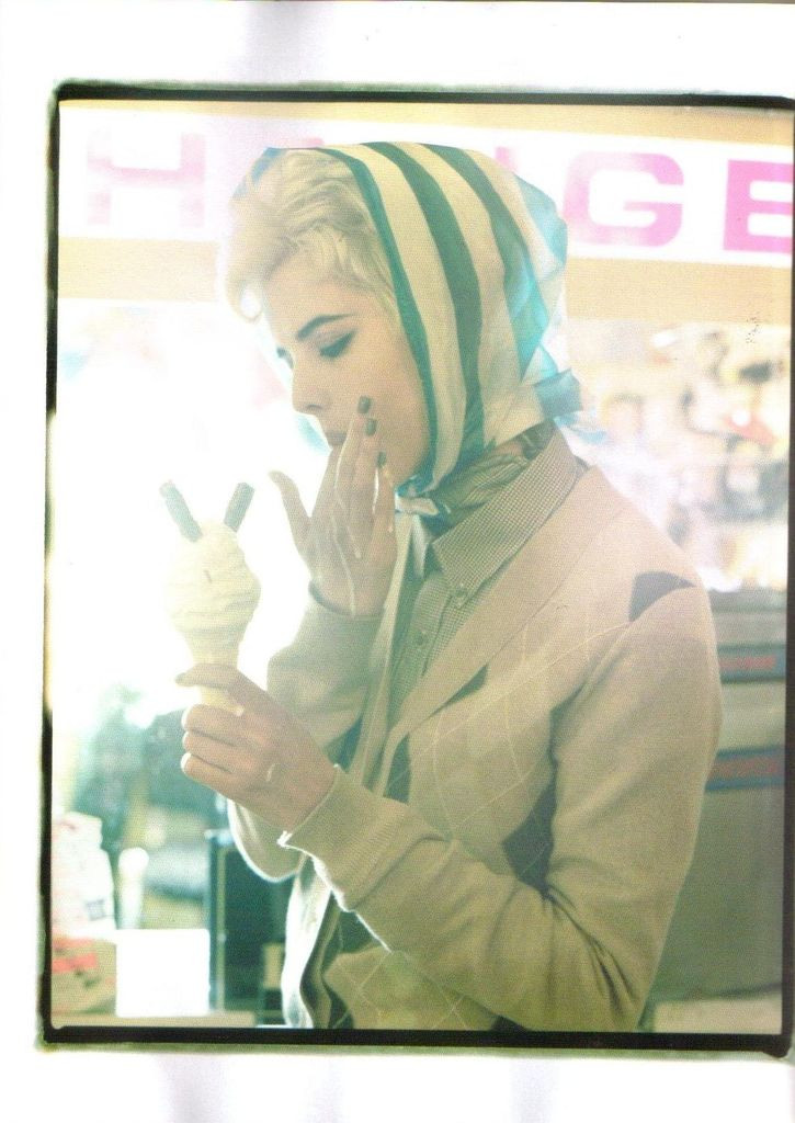 Agyness Deyn: pic #104402