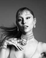 Ariana Grande photo #