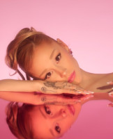 Ariana Grande photo #