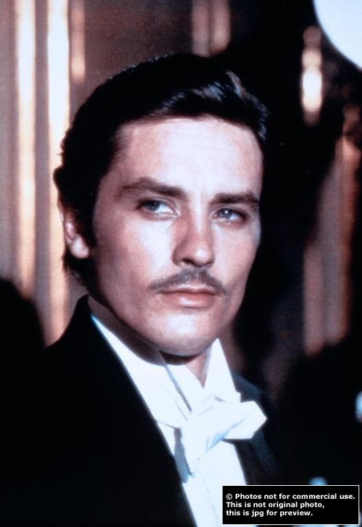 Alain Delon: pic #390456