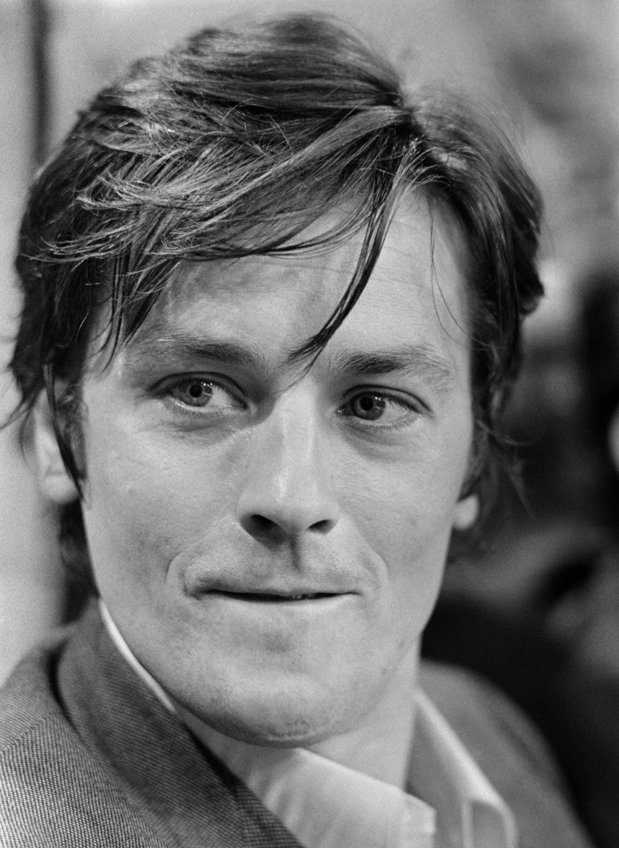 Alain Delon: pic #468359