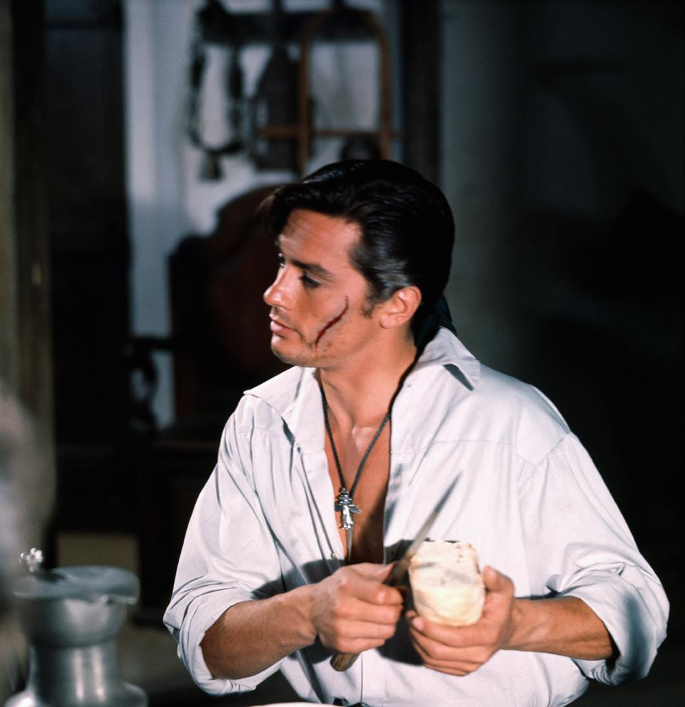 Alain Delon: pic #463464