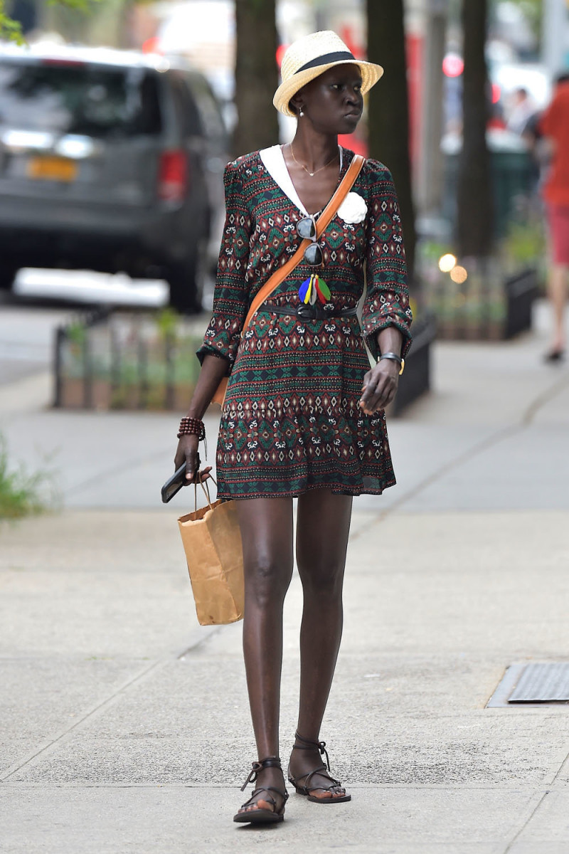 Alek Wek: pic #793689