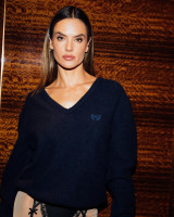 photo 14 in Alessandra Ambrosio gallery [id1370367] 2025-04-23