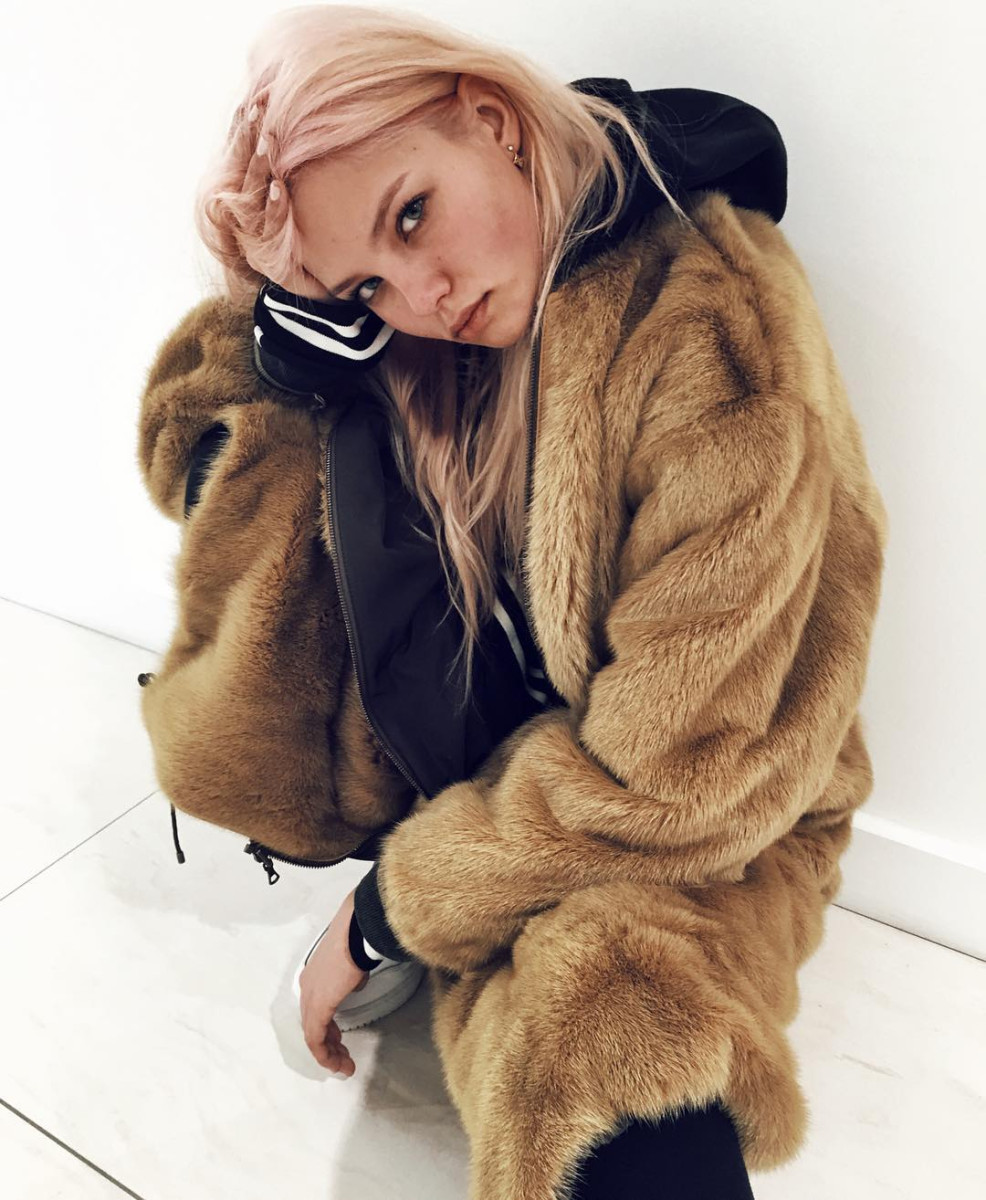 Alesya Kafelnikova: pic #975524