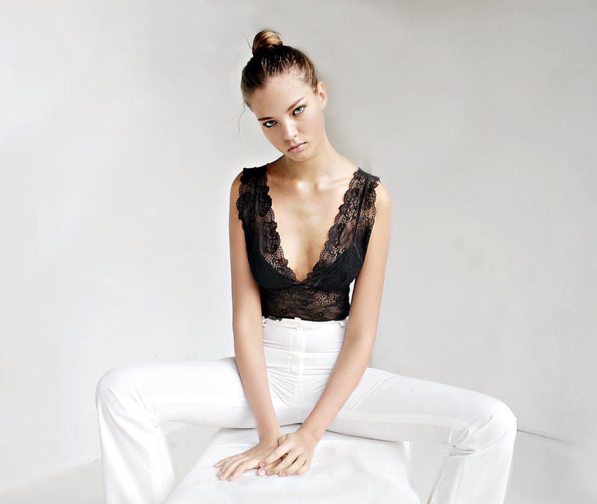 Alesya Kafelnikova: pic #960114