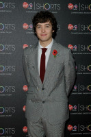 Alexander Vlahos photo #