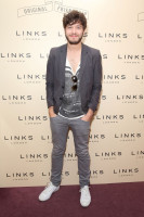 Alexander Vlahos photo #