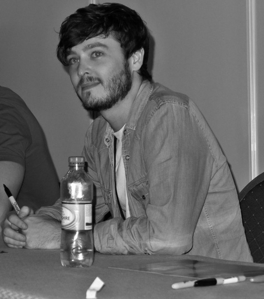 Alexander Vlahos: pic #655954