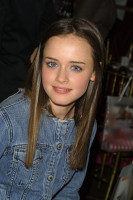 photo 13 in Alexis Bledel gallery [id17103] 0000-00-00