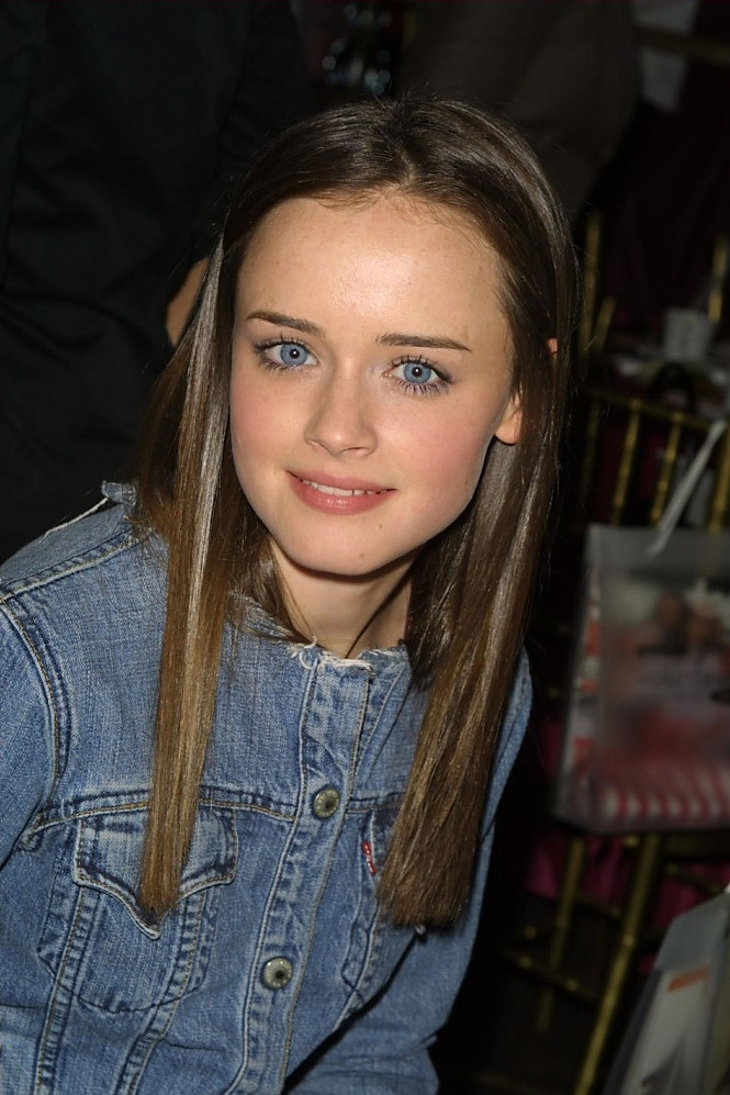 Alexis Bledel: pic #17103