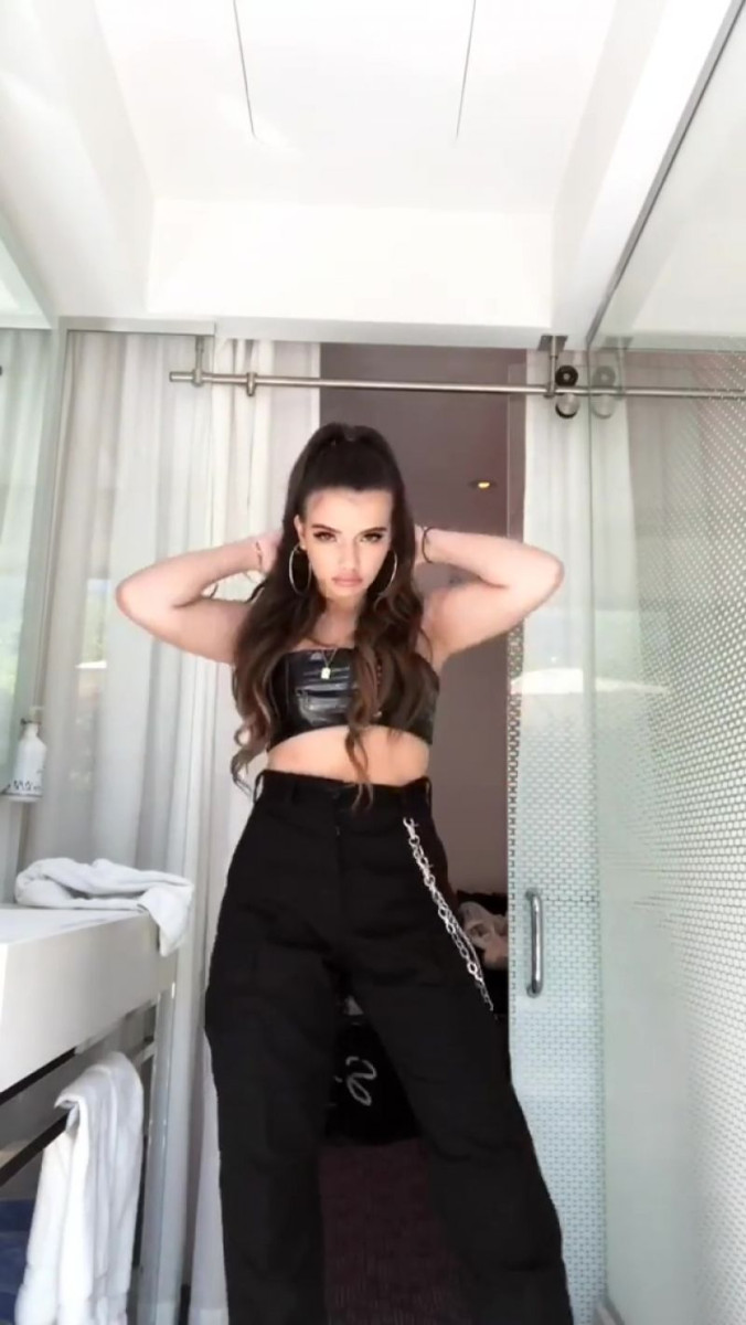 Alexis Jayde Burnett: pic #1051349