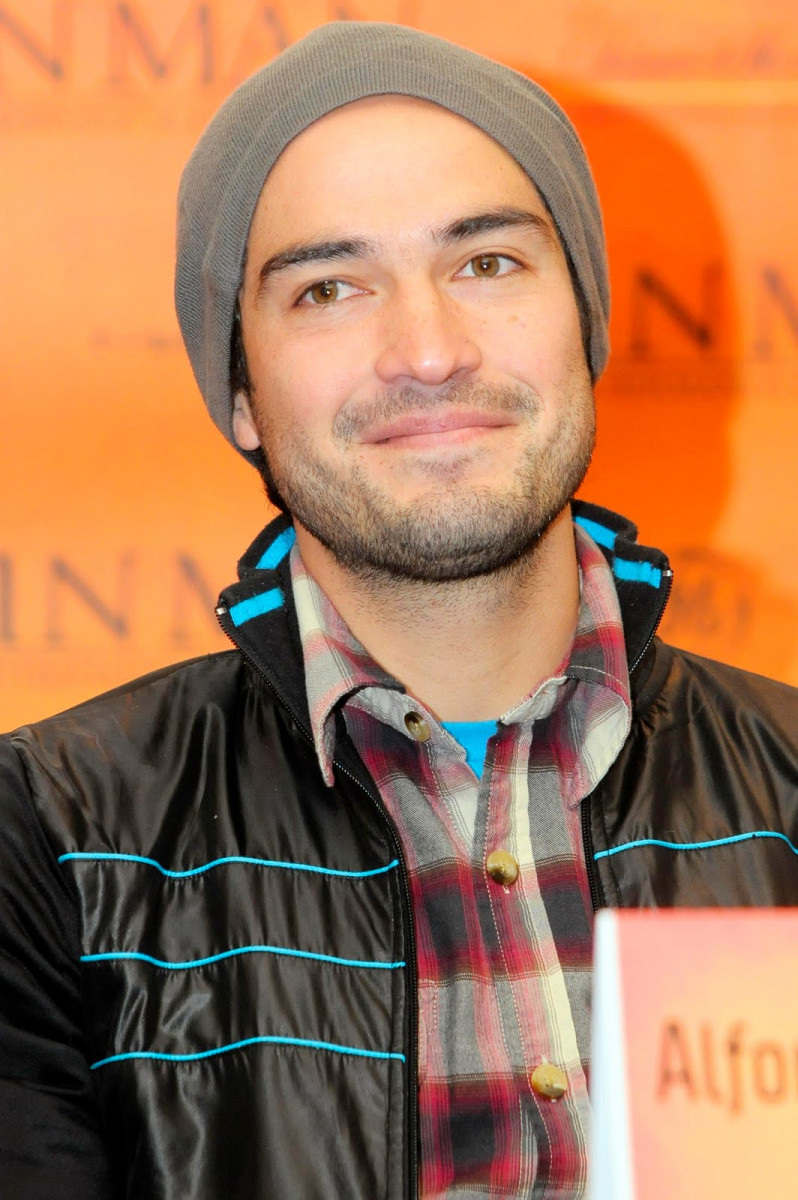 Alfonso Herrera : pic #508313