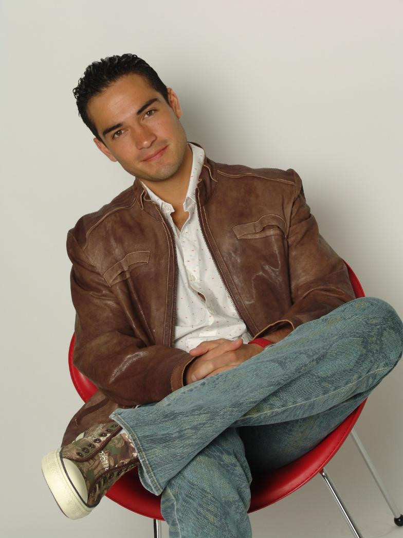 Alfonso Herrera : pic #508311