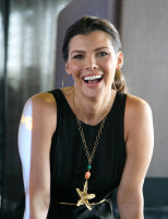 Ali Landry photo #