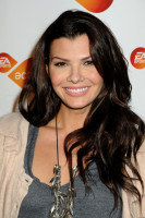 Ali Landry photo #