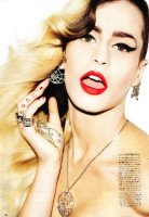 Alice Dellal photo #