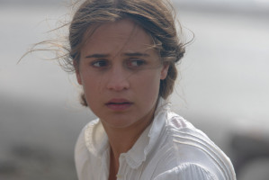 Alicia Vikander photo #