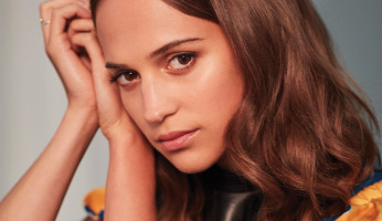 Alicia Vikander photo #