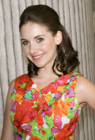 Alison Brie photo #