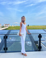 Allison Mason photo #