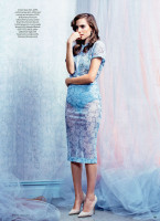 Allison Williams photo #