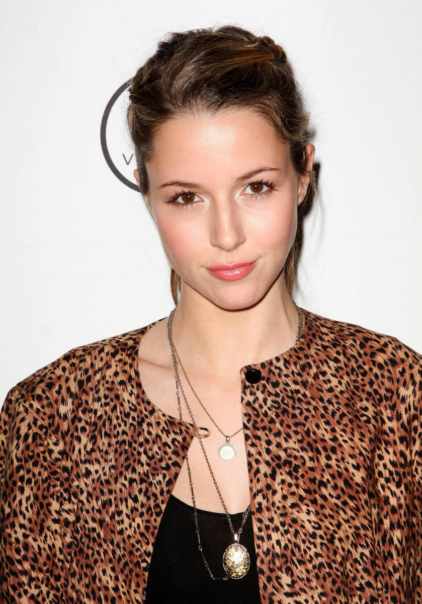 Alona Tal: pic #408223