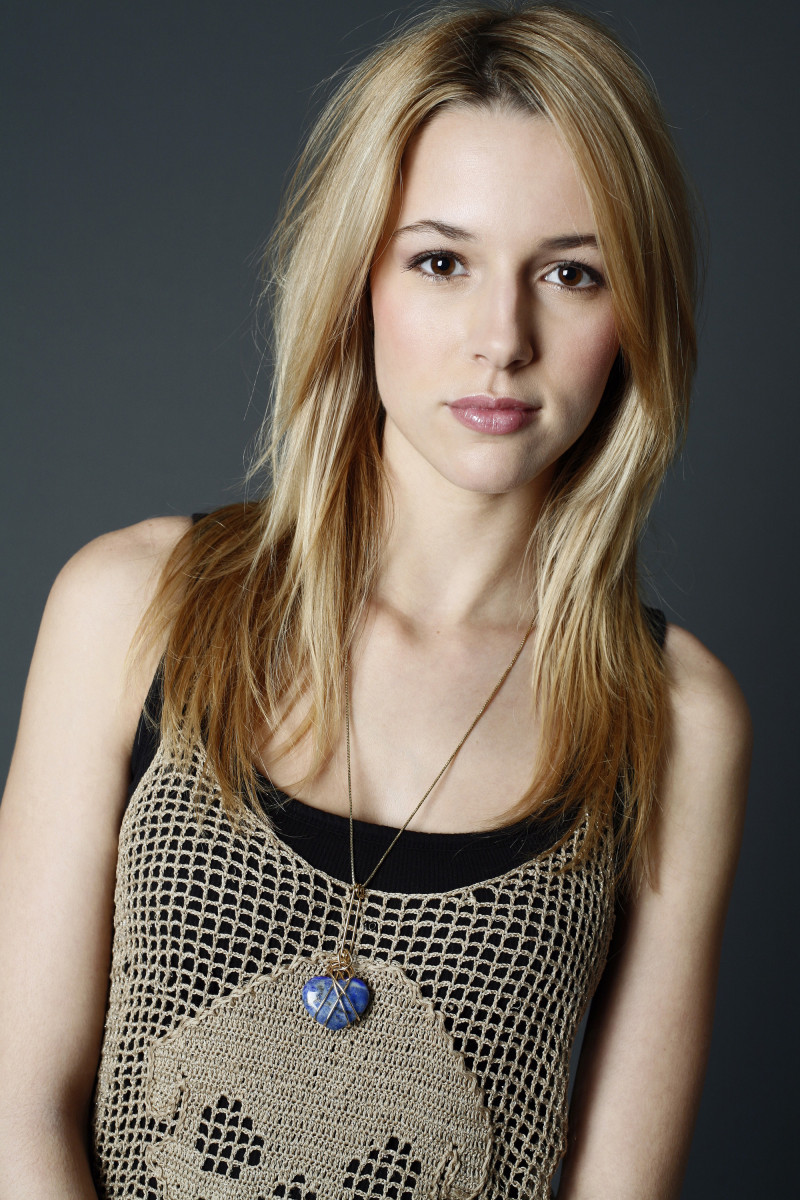 Alona Tal: pic #410506